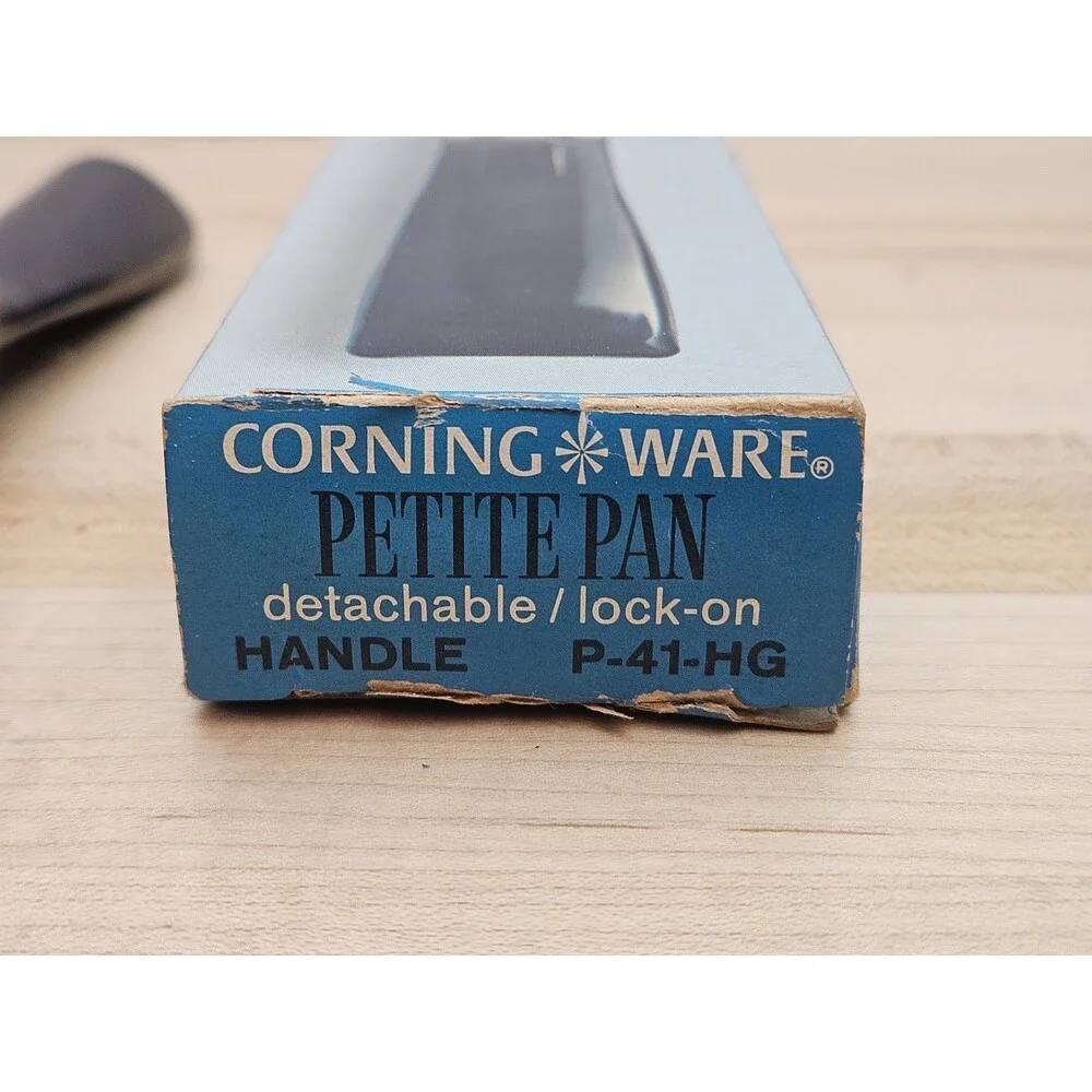VINTAGE Corning Ware Petite Pan Detachable Handle USA Original Box P-41-HG